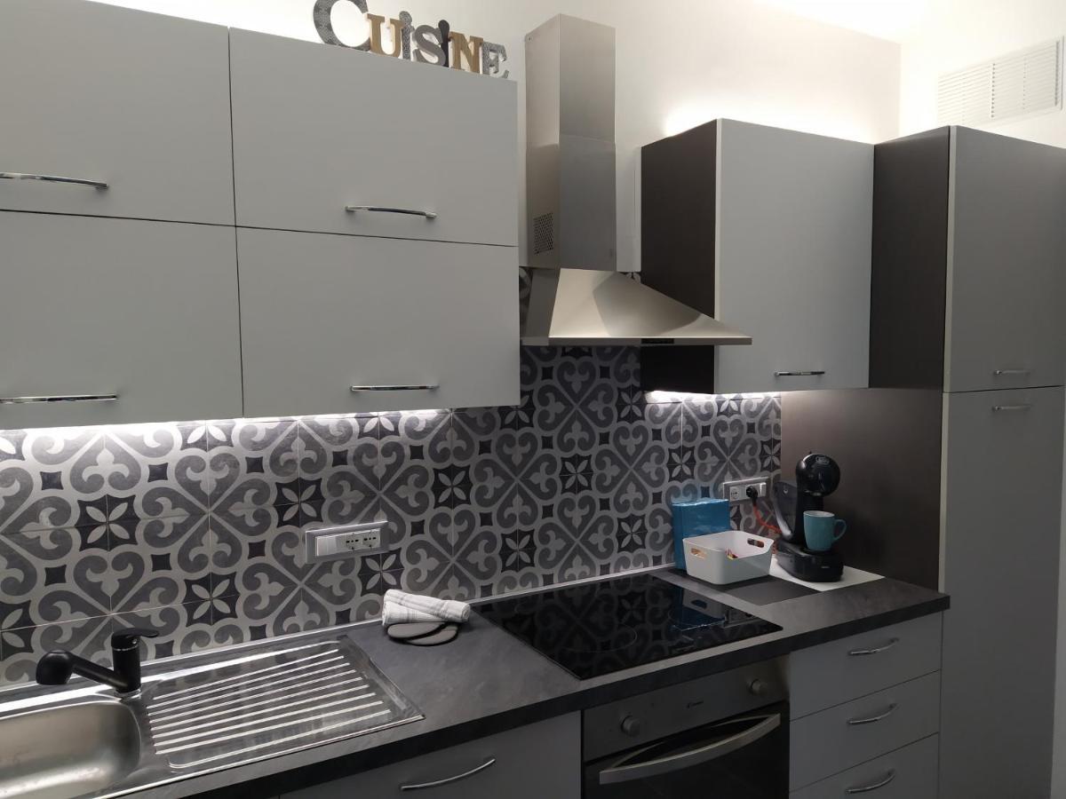 Lecasedisusi Casa Blu سافونا المظهر الخارجي الصورة